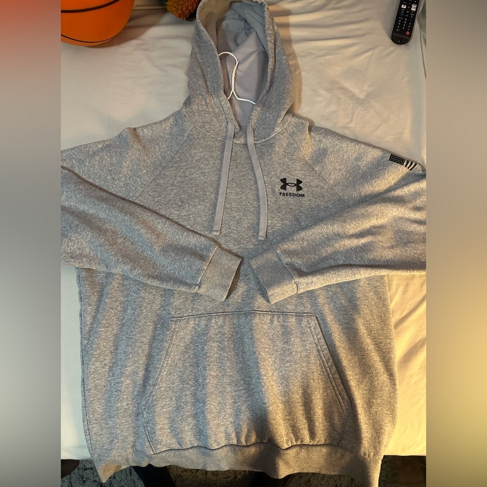 Mens under armour freedom hoodie